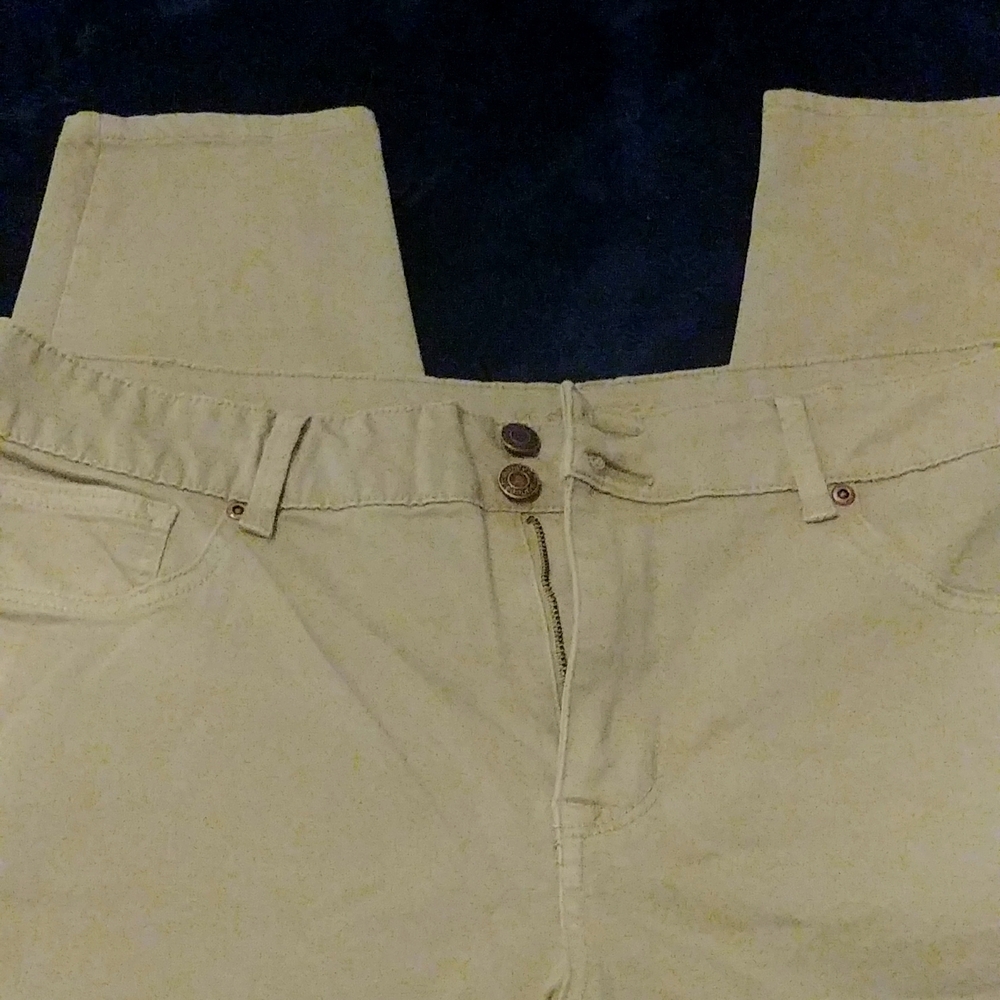 Maurices XL tan jeggings.
